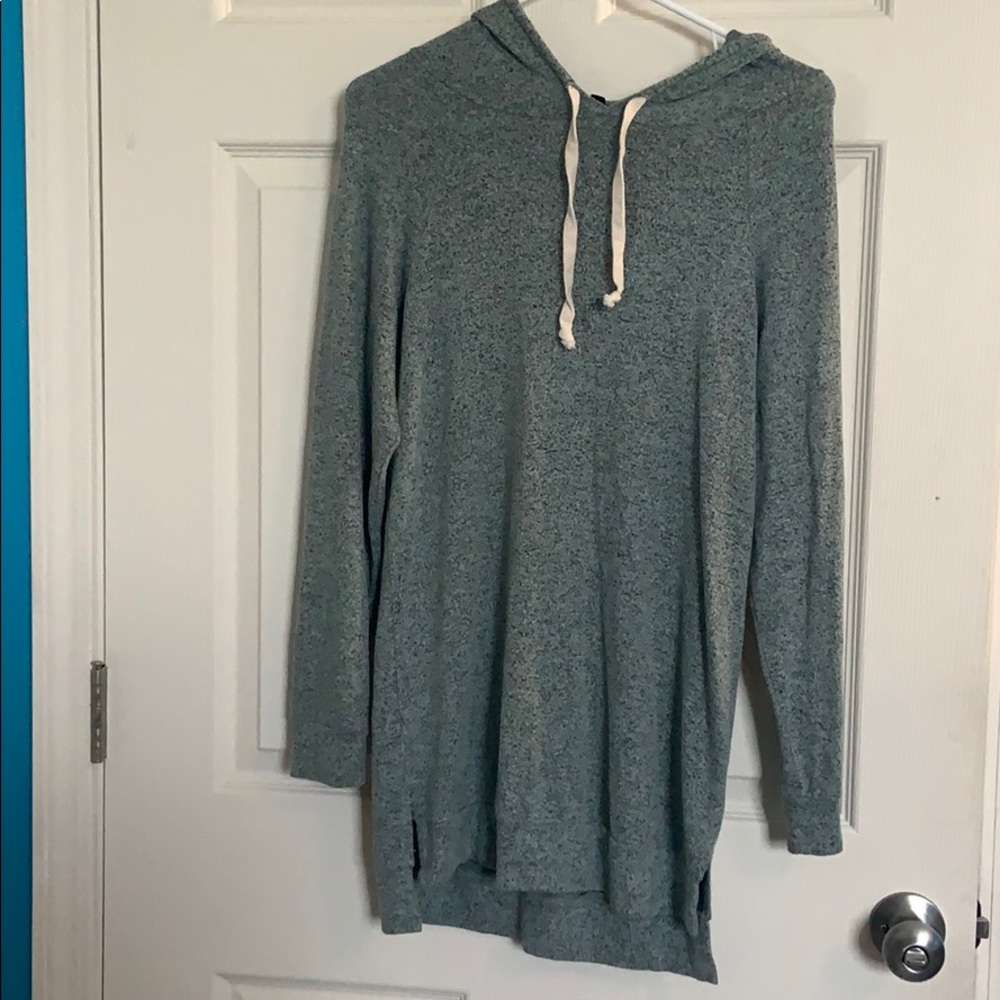 Long sleeve hoodie
